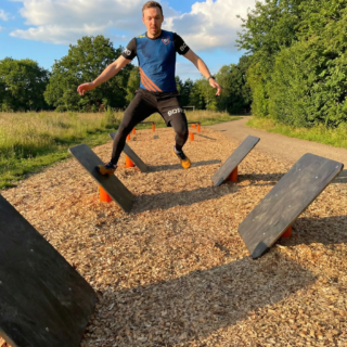 https://eslovobstaclerace.se/wp-content/uploads/2025/12/Gemini_Generated_Image_zi6v4zi6v4zi6v4z-320x320.png